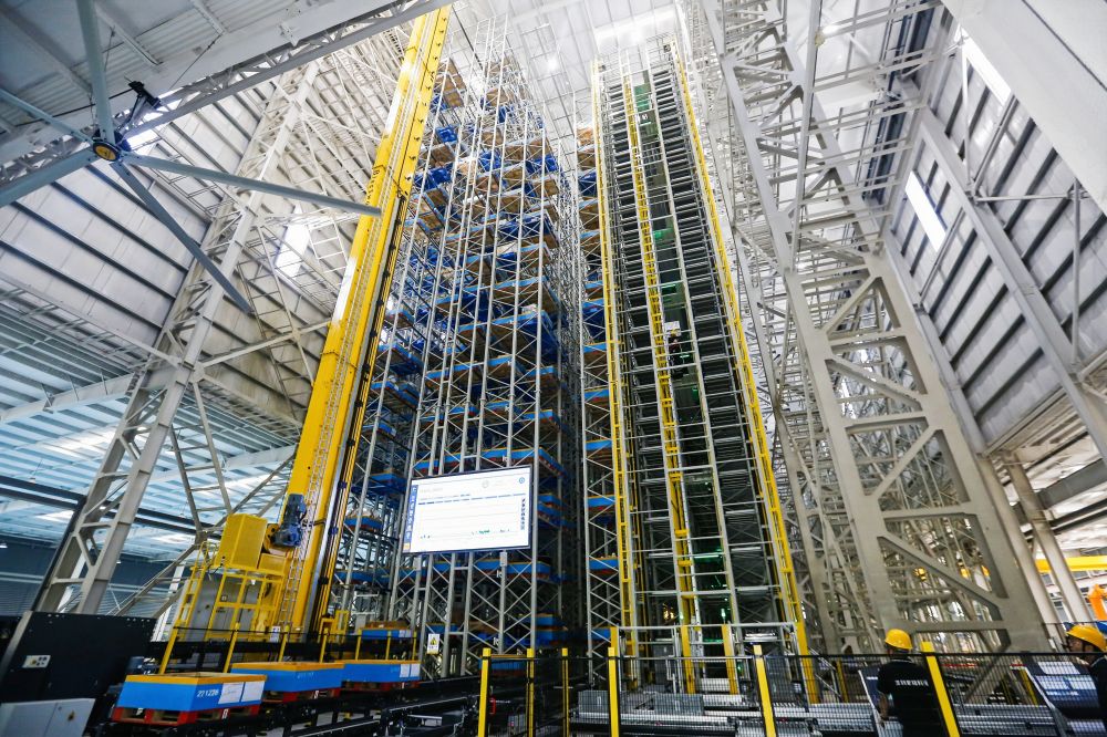 3 威廉希尔官网智能45米高明高堆垛机系统&35米高明级多穿系统.jpg